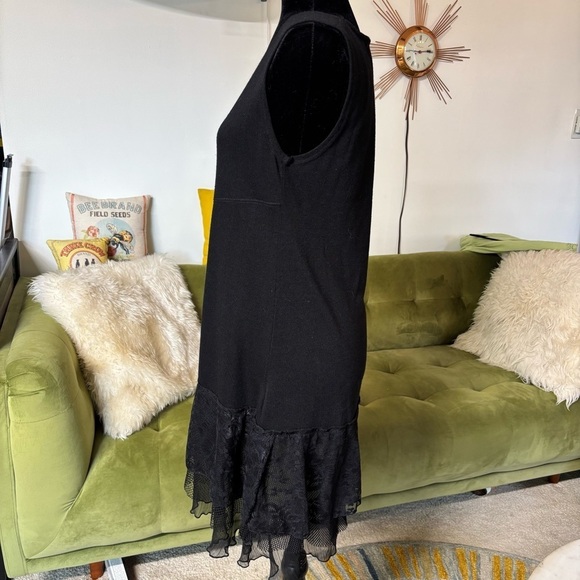 Pretty Angel Black linen-blend knit layered hem shift dress - Picture 5 of 10